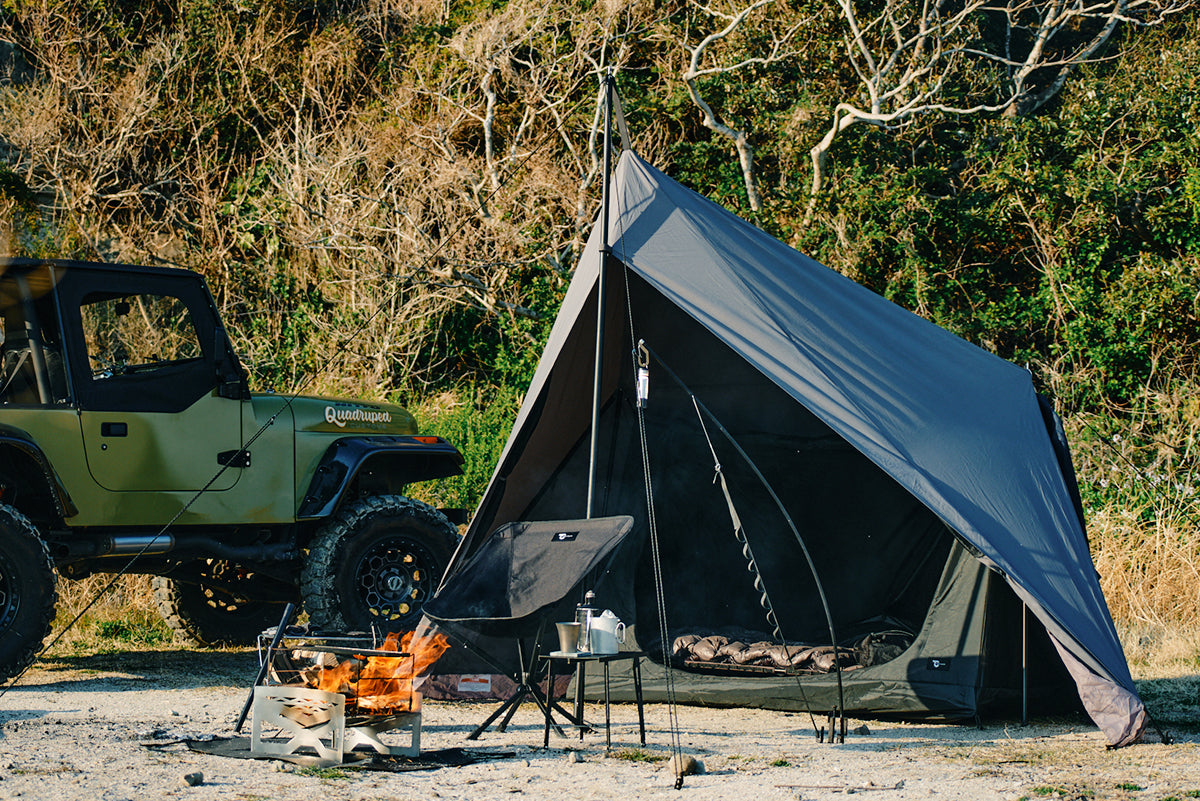 A single, rugged piece takes center stage on the site