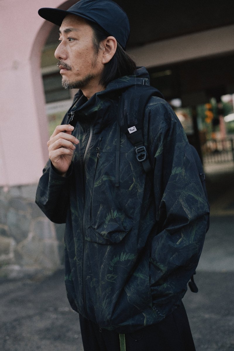 Airlite 3L Rain Jacketの着用カット