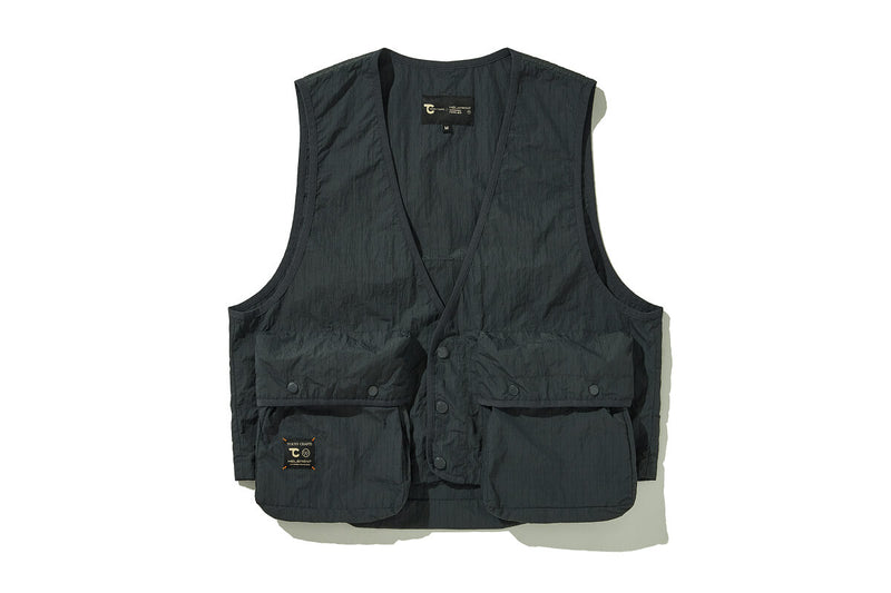 Twin River Vestの商品単体カット